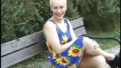 La masturbación y el sexo con una mujer madura en un casting xexo casero privado