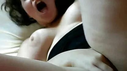 Maravillosa videos caseros 18 madre con grandes tetas naturales digitación vagina