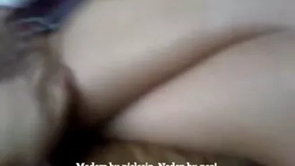 Chica desnuda sexmexcasero palos vibrador rosa vagina y masturbarse