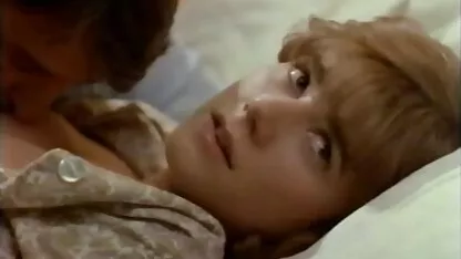 Los adolescentes rusos arrancó xxx colombianas caseros a la chica en anal y cum lamer