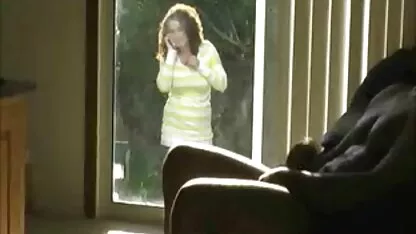 Marido encender oculto cámara mientras hermosa esposa hacer succión en xxcaseros