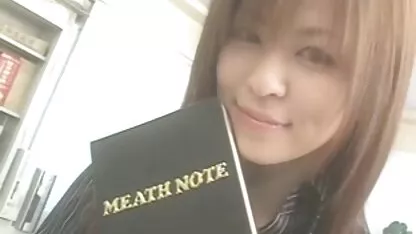 Erótico solo porno hecho por linda chica en xxx casero culonas tatuaje