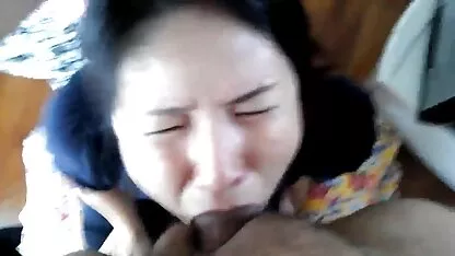 Morena dedo juega trio mhm casero consolador de vidrio