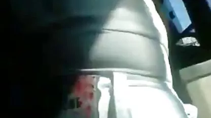 Los dos amigos a su sexo casero con mexicanas vez en el pelirrojo bestia para un trío y a la mierda él