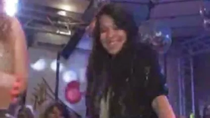 De pelo largo ruso belleza domina videos de sexos caseros a los hombres durante el sexo