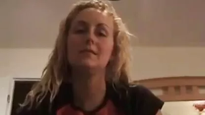 Mujer trios mexicanos caseros Sexy con elegante chupar un negro amigos