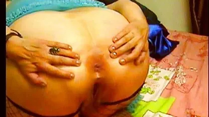 Compañero ayuda a un amigo con dos varillas para xxx casero con mi prima pasar por una mujer adulta rubia