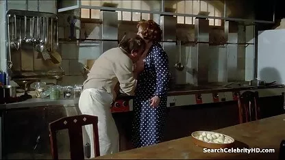 Después sexo anal casero xvideos de enérgico lesbianas con una falda corta en una pose de 69 y lamer el coño mojado